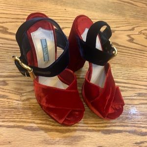 Brand new Parada black and velvet wedge heel!